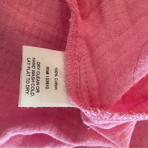 Show me your Mumu Weekday Button Up
Bubblegum Pink Gauze Shirt Size L New - Picture 8 of 10